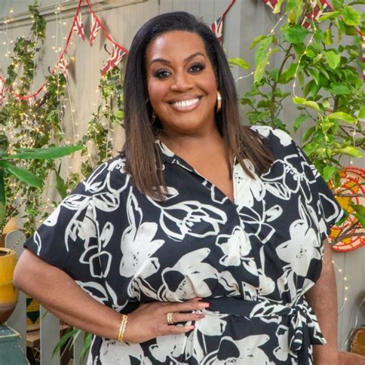 
Is Alison Hammond Gay? Age, Height, Net Worth 