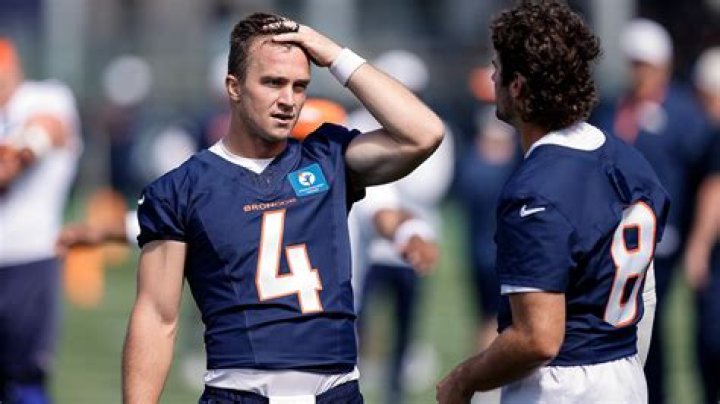 
Sam Ehlinger Height, Weight, Net Worth, Age, Birthday, Wikipedia, Who, Nationality, Biography 
