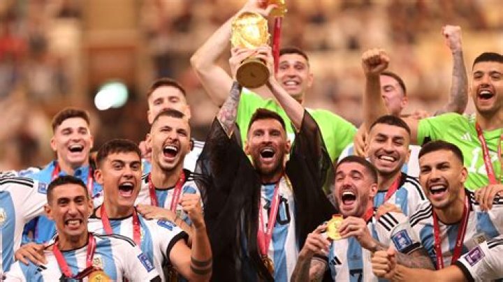 
Spanish man traveling to World Cup by foot reported missing in Iran 