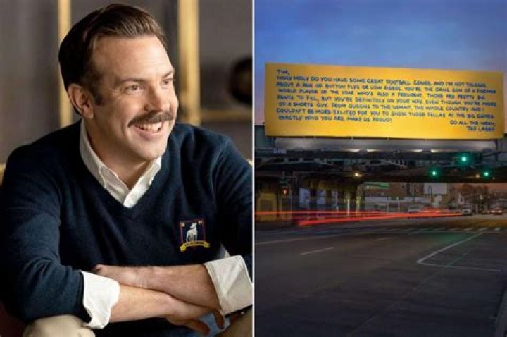 
Ted Lasso Supports the U.S. Men’s Soccer Team with Messages on Billboards in Their Hometowns 